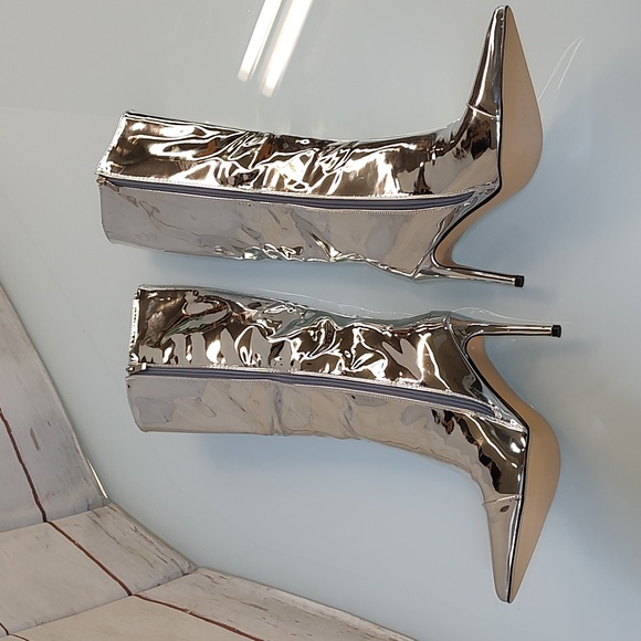 Arqa Silver Knee High Sexy Pointed Toe Boots Size 8 - Picture 6 of 15